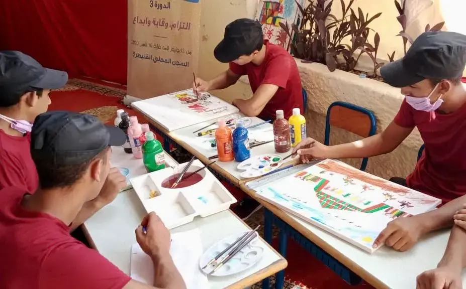 تعمل المندوبية العامة لإدارة السجون وإعادة الإدماج وصندوق الأمم المتحدة للسكان بشكل مشترك لتعزيز صمود النزلاء الشباب